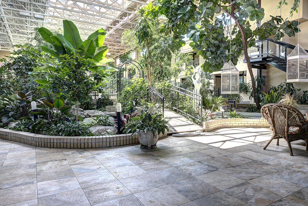Hotel L'Oiseliere モンマニー エクステリア 写真