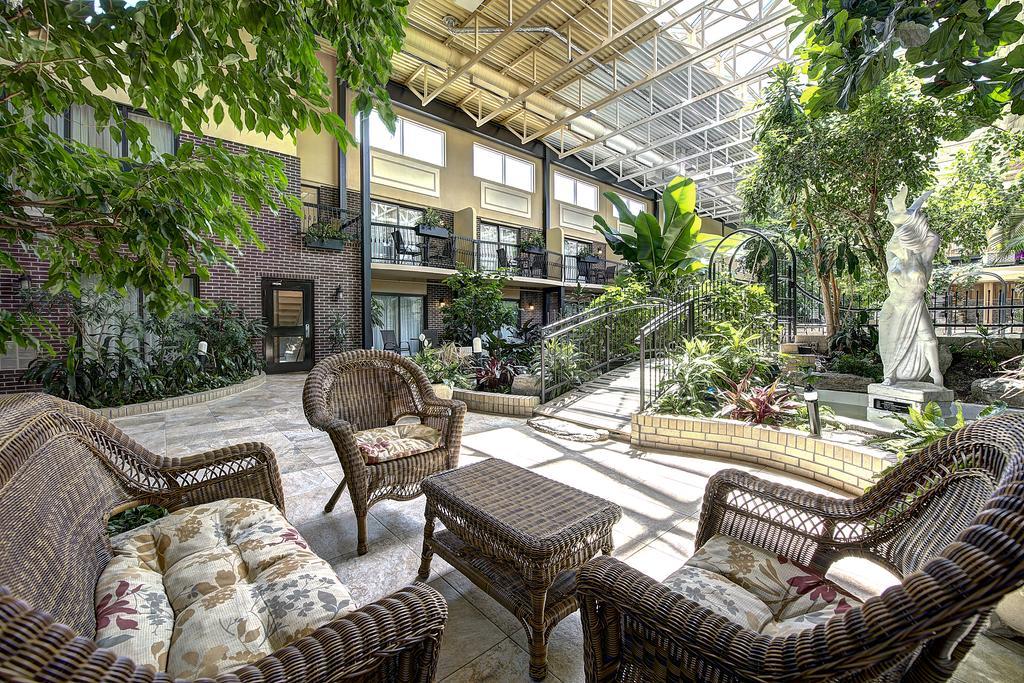 Hotel L'Oiseliere モンマニー エクステリア 写真