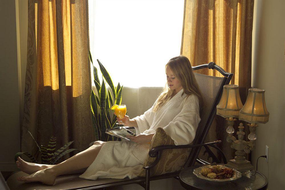 Hotel L'Oiseliere モンマニー エクステリア 写真