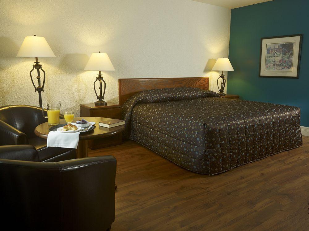 Hotel L'Oiseliere モンマニー エクステリア 写真